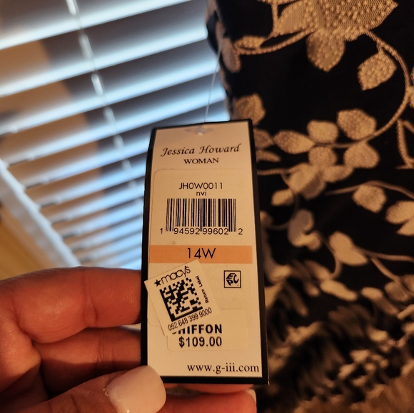 NWT Navy Floral Dress - Picture 9 of 9